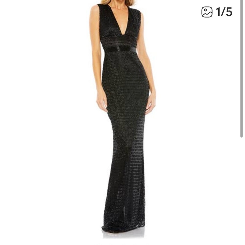 Mac Duggal Elegant Black Sequin Dress